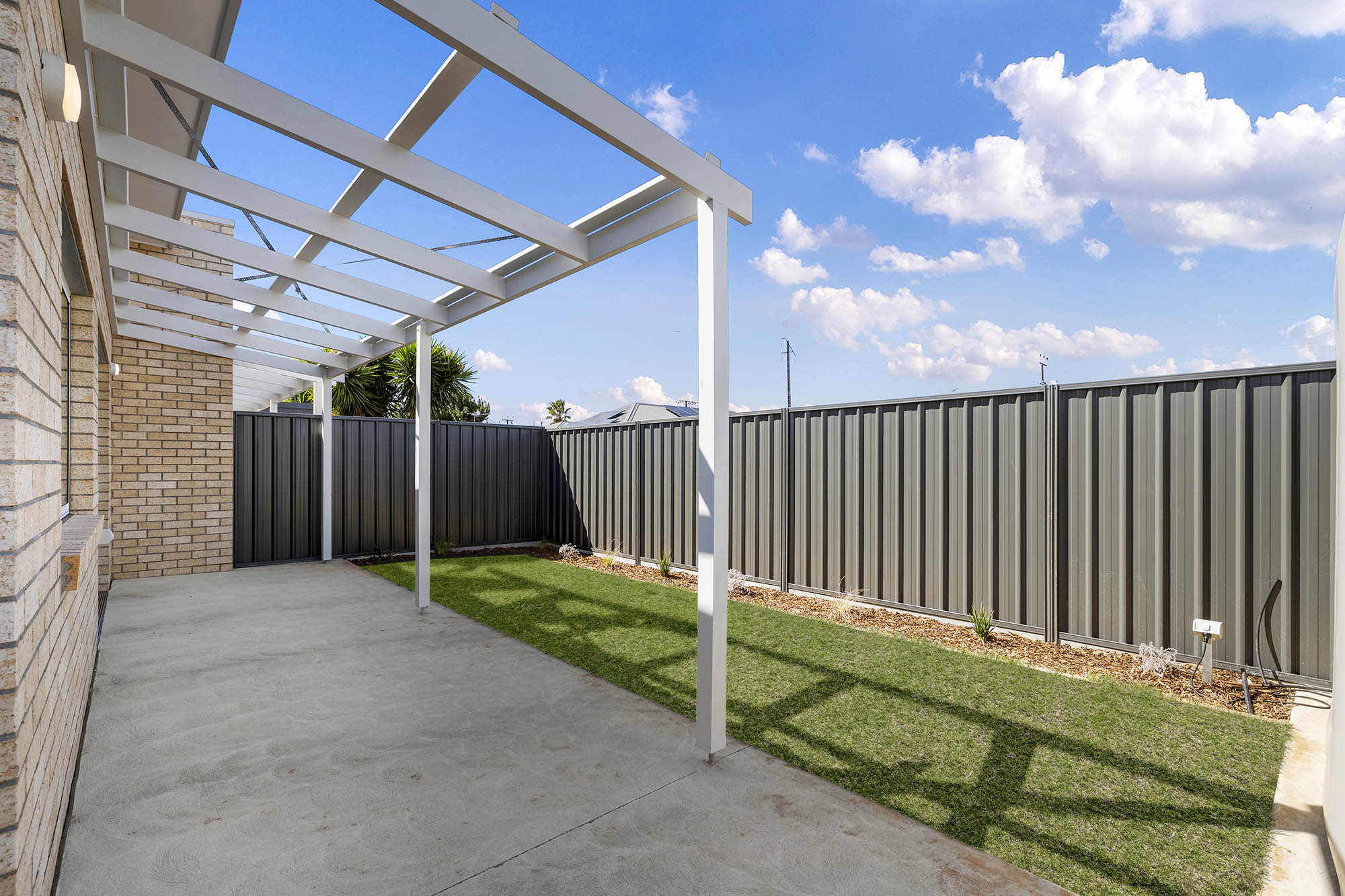 Connected City-Fringe Living in Northfield — Home image 9