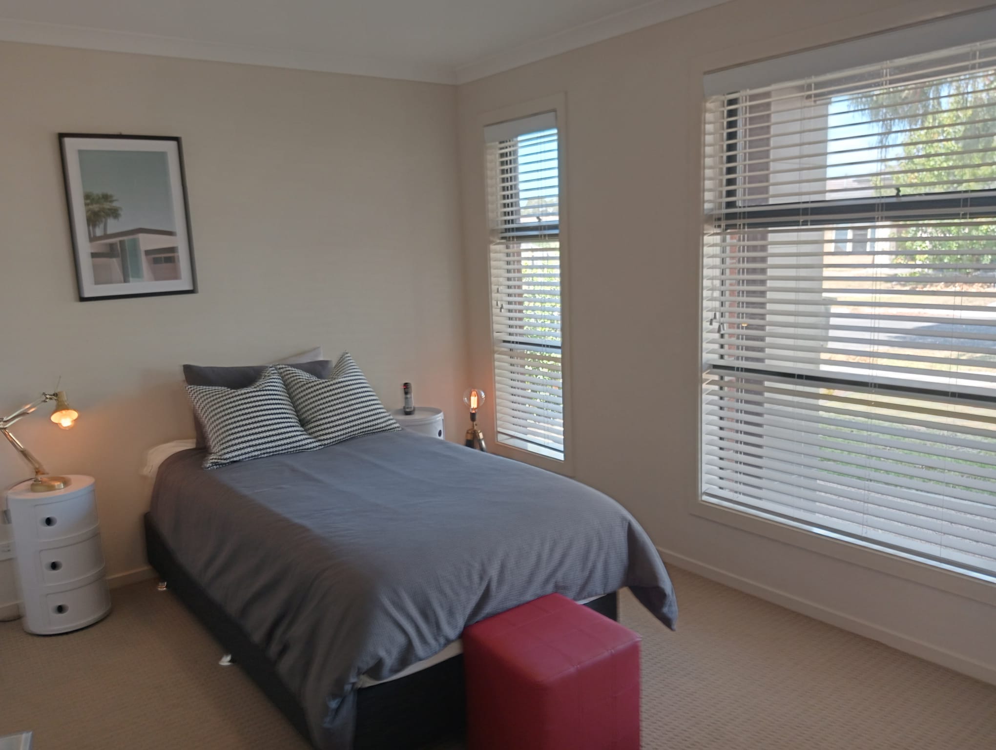 SIL property with modern design and open living plan in Curlewis — Home image 8