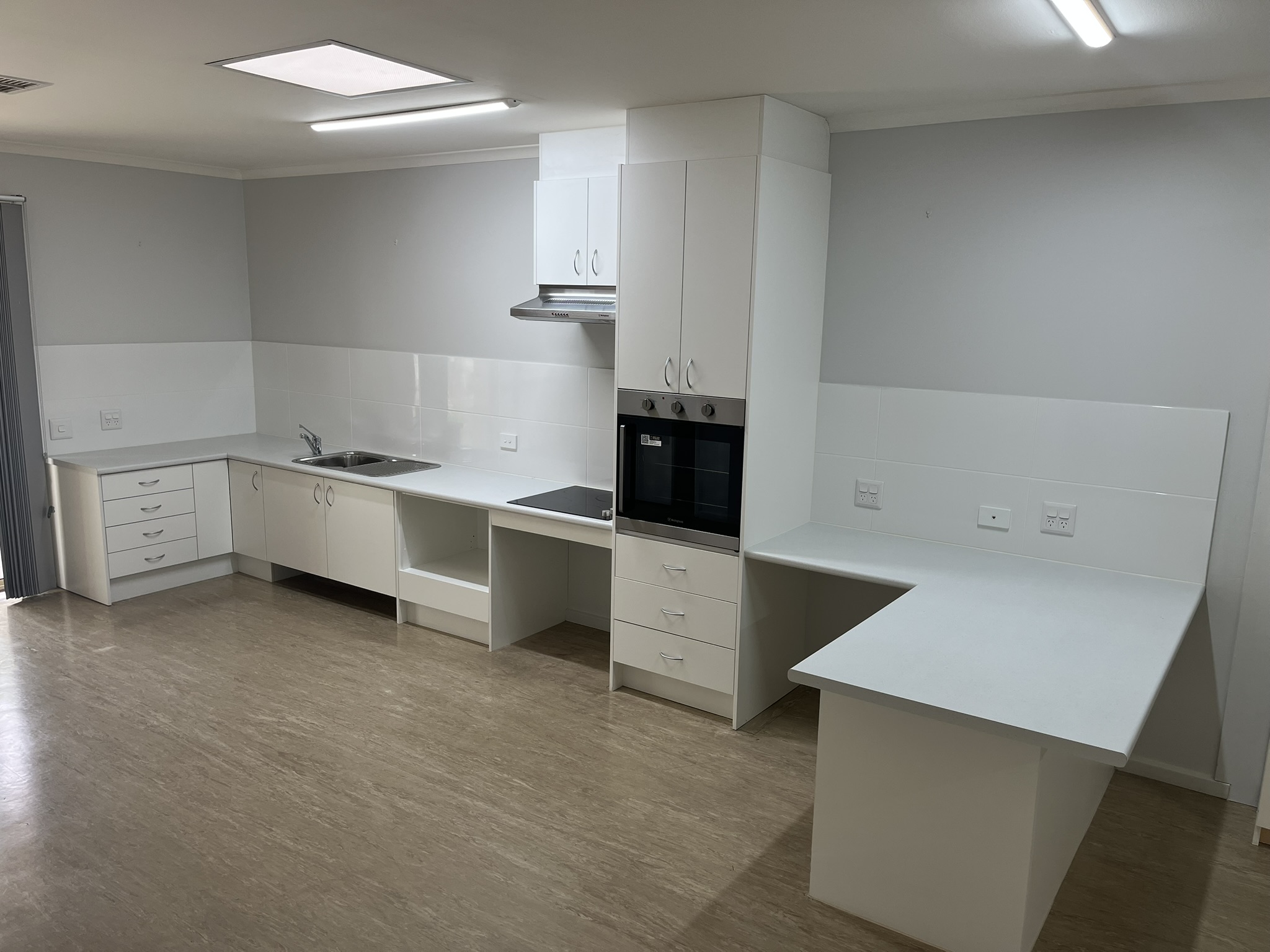 Live Alone - 2 Bedroom - Improved Livability Home — Home image 4