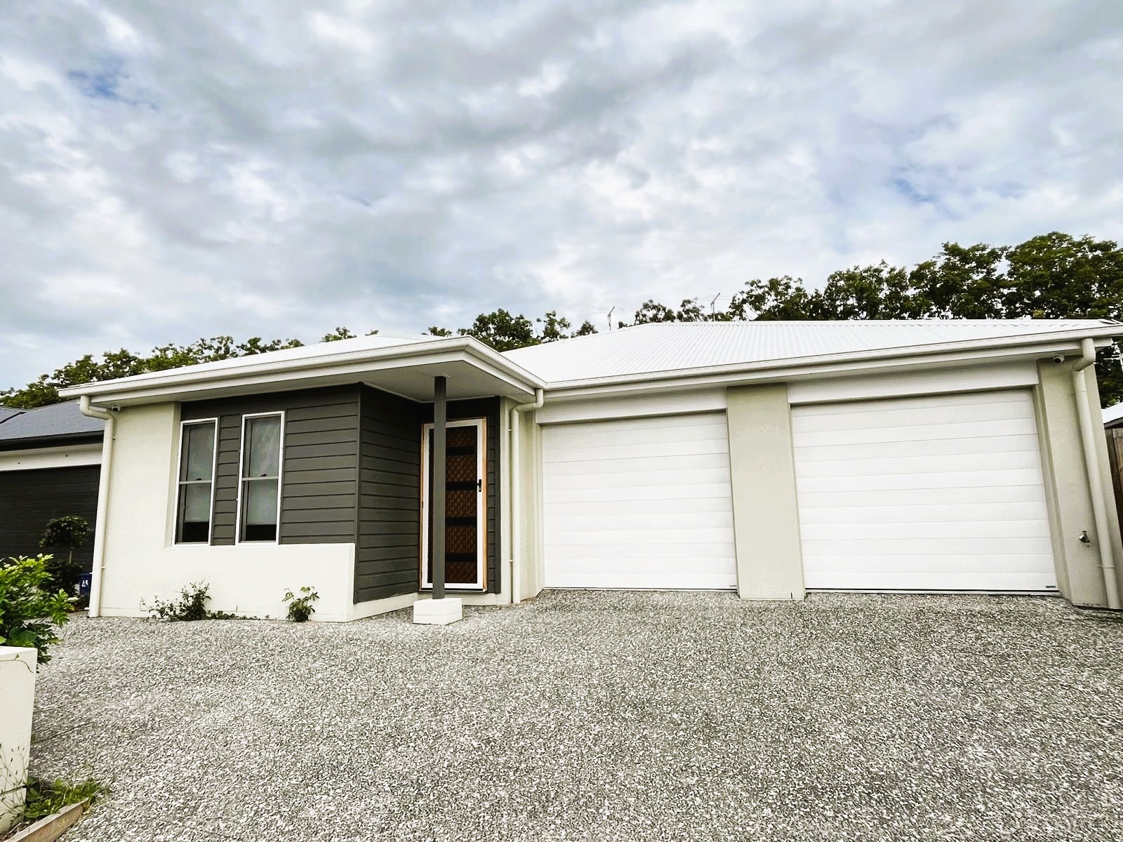 Your Ideal Home Awaits in Peaceful Logan Reserve — Home image 5
