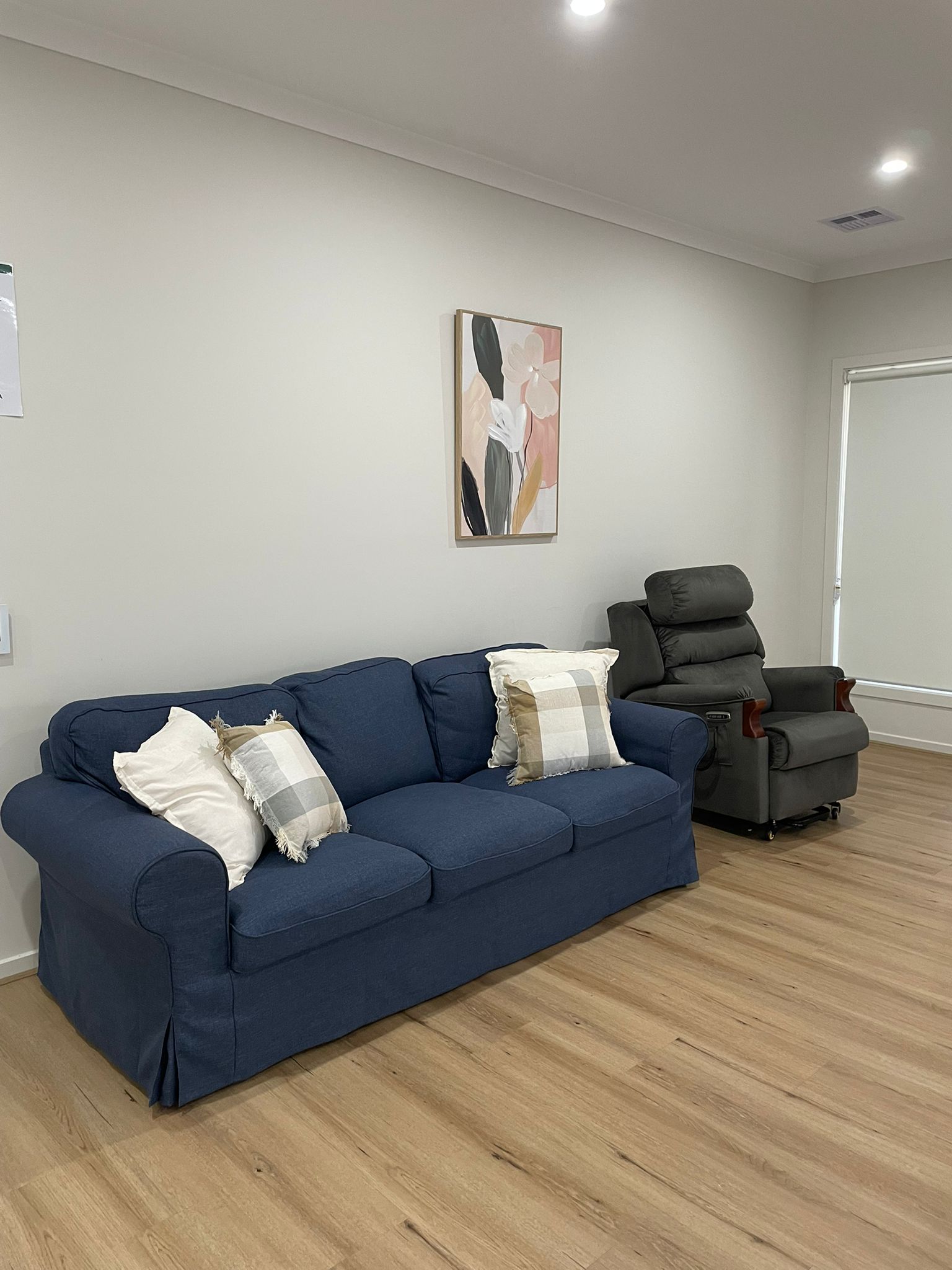 Now Available: Bright & Modern High Physical Support SDA in Cranbourne East — Home image 6