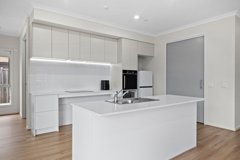 Now Available: Bright & Modern High Physical Support SDA in Cranbourne East — Home image 13
