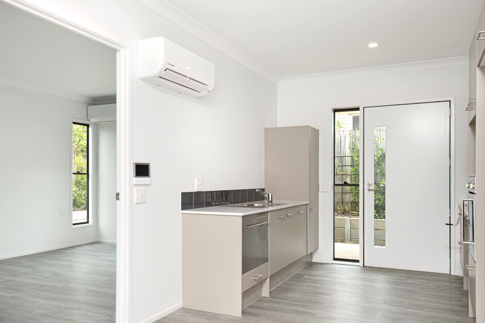 1 Bedroom Villas, Beaudesert — Home image 6