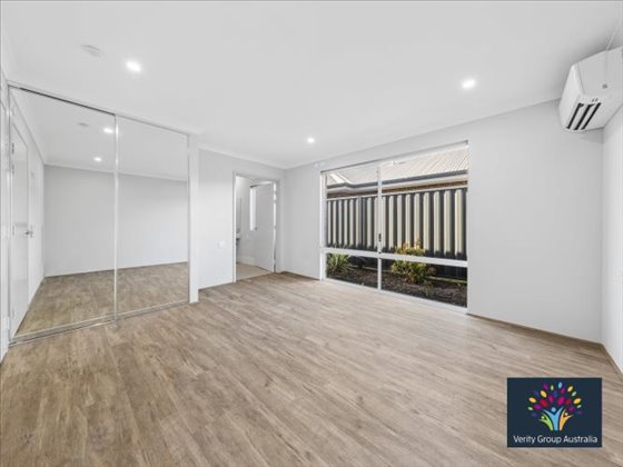 3 Bed Home In Hilbert — Home image 24